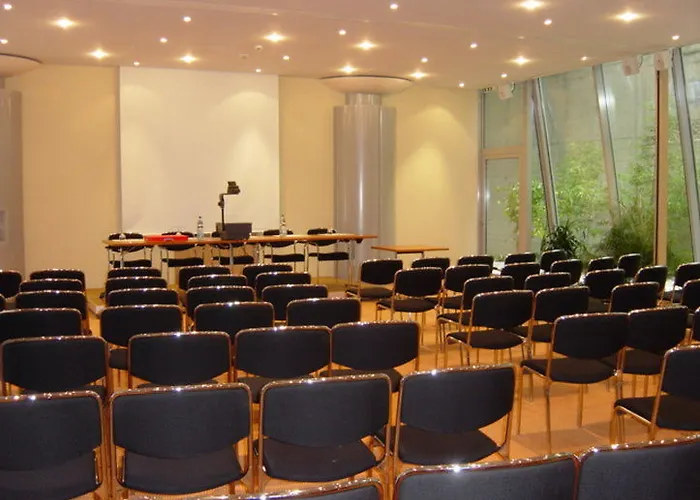 Alpha By Fassbind 酒店 4*